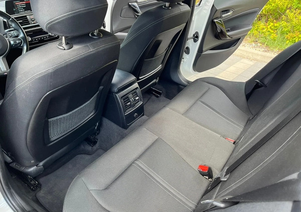 BMW Seria 1 cena 85000 przebieg: 40762, rok produkcji 2018 z Wrocław małe 92